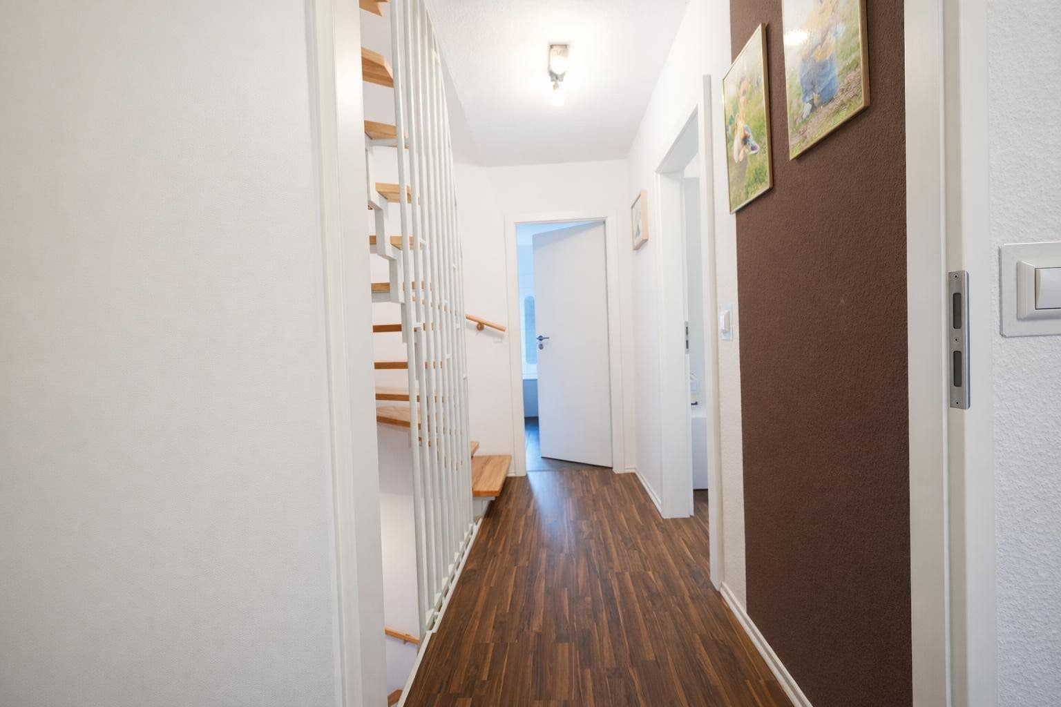 Prodej domu 119 m², pozemek 216 m², Helmut-Braun-Ring 2C, Rülzheim, Porýní-Falc Prodej domu 119 m², pozemek 216 m², Helmut-Braun-Ring 2C, Rülzheim, Porýní-Falc