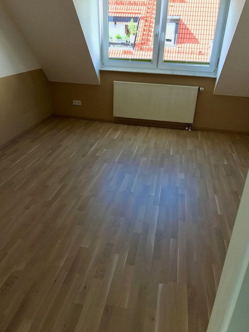 Pronájem bytu 3+kk 84 m², Leinfelden-Echterdingen, Bádensko-Württembersko Pronájem bytu 3+kk 84 m², Leinfelden-Echterdingen, Bádensko-Württembersko