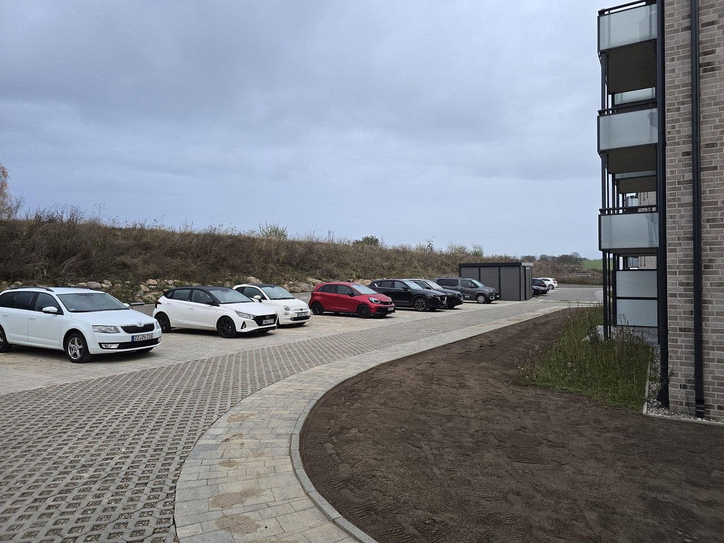 Prodej domu 2.703 m², pozemek 3.226 m², Waren (Müritz), Mecklenburg-Vorpommern Prodej domu 2.703 m², pozemek 3.226 m², Waren (Müritz), Mecklenburg-Vorpommern