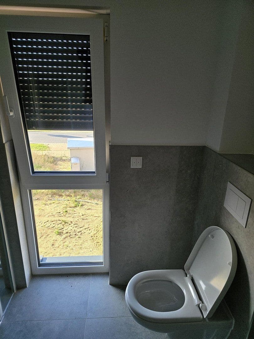 Prodej domu 2.703 m², pozemek 3.226 m², Waren (Müritz), Mecklenburg-Vorpommern Prodej domu 2.703 m², pozemek 3.226 m², Waren (Müritz), Mecklenburg-Vorpommern