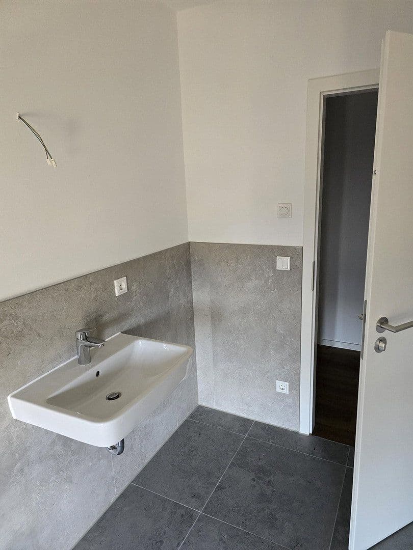 Prodej domu 2.703 m², pozemek 3.226 m², Waren (Müritz), Mecklenburg-Vorpommern Prodej domu 2.703 m², pozemek 3.226 m², Waren (Müritz), Mecklenburg-Vorpommern