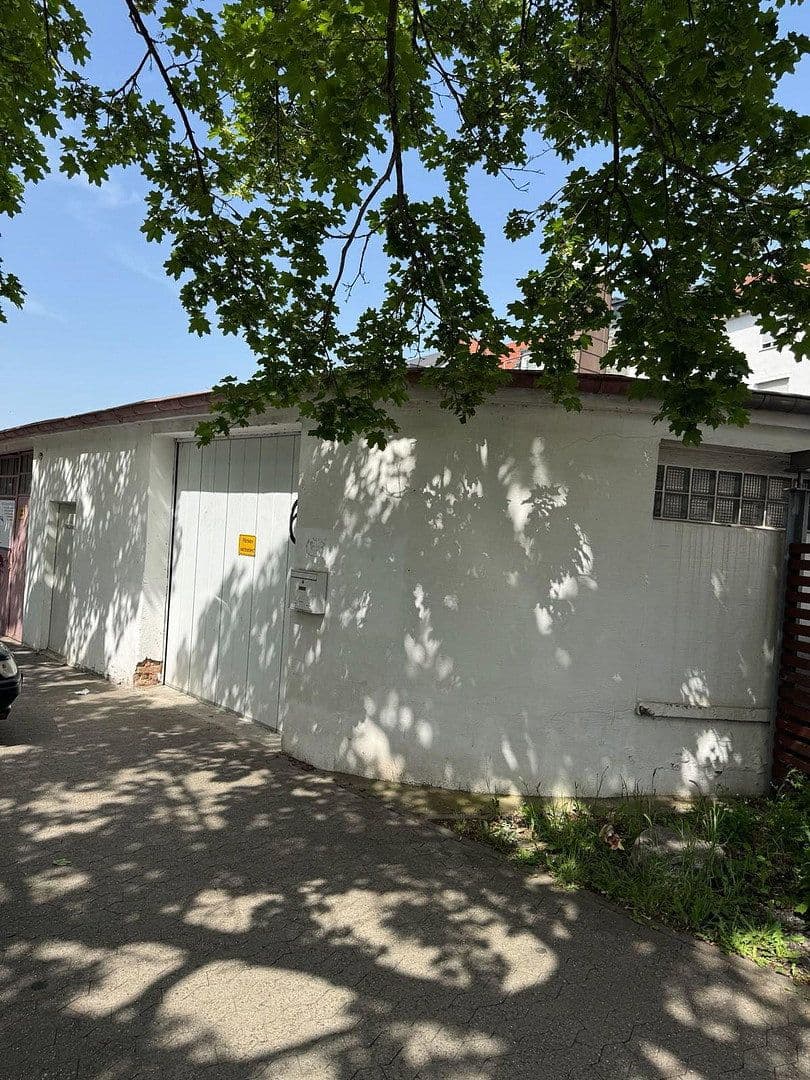 Pronájem nebytového prostoru 150 m², Helgenbrunnen 6, Saarbrücken, Země Sársko Pronájem nebytového prostoru 150 m², Helgenbrunnen 6, Saarbrücken, Země Sársko