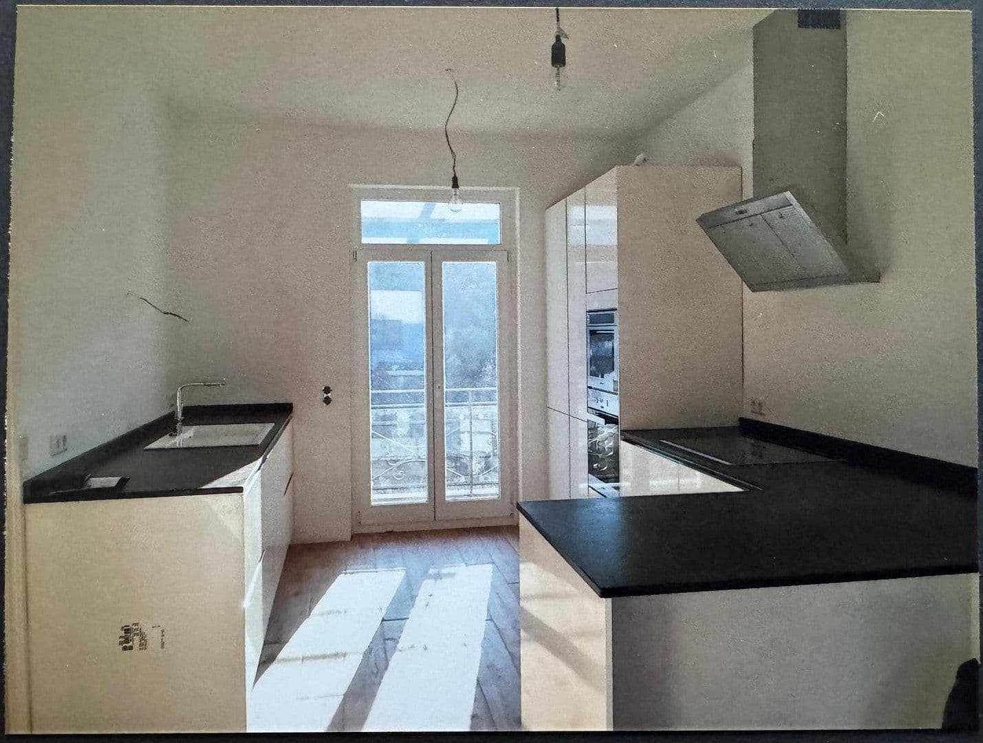 Prodej bytu 4+1 120 m², Bonn, Severní Porýní-Vestfálsko Prodej bytu 4+1 120 m², Bonn, Severní Porýní-Vestfálsko