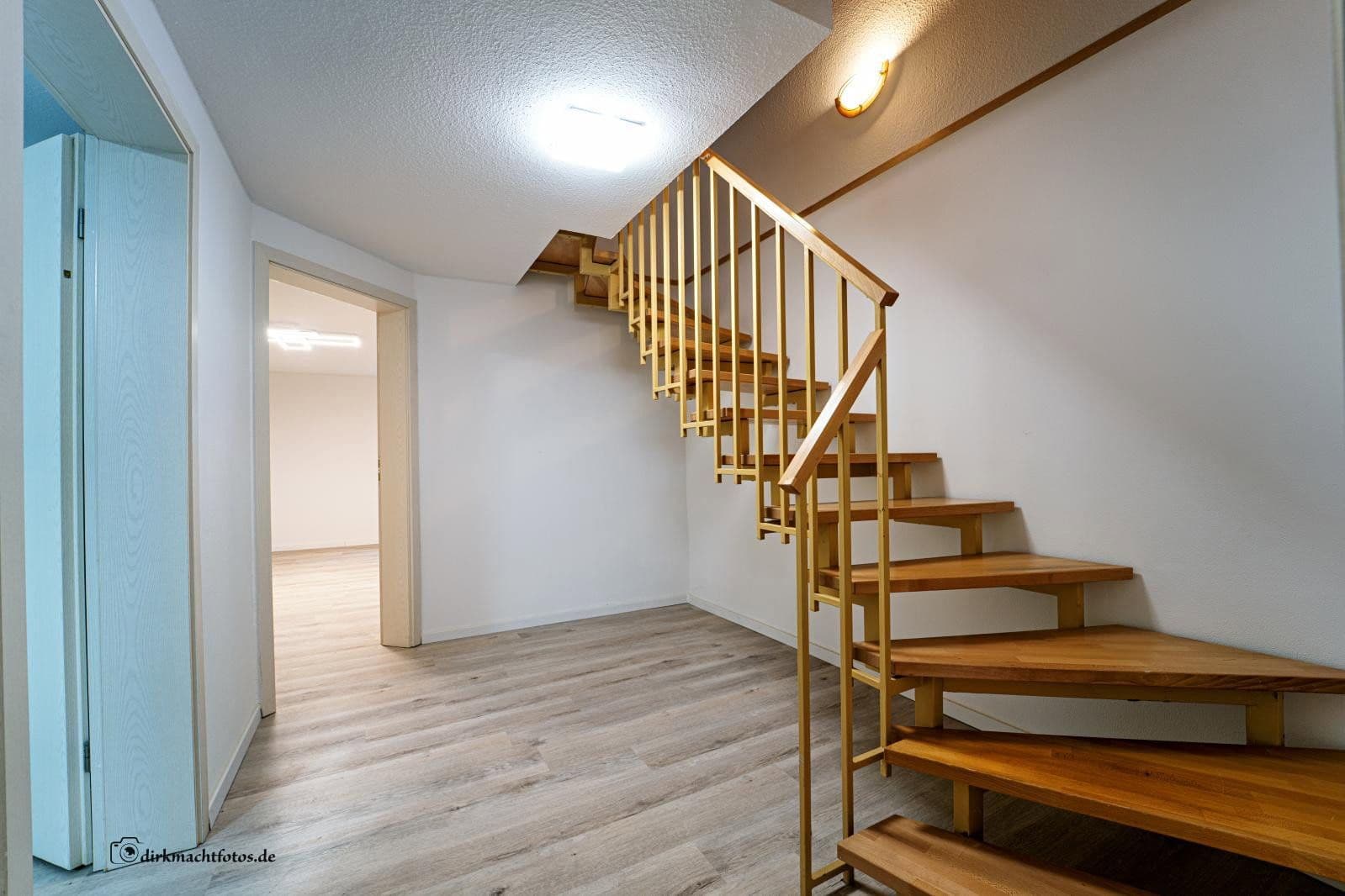 Pronájem domu 119 m², pozemek 288 m², Ratingen, Severní Porýní-Vestfálsko Pronájem domu 119 m², pozemek 288 m², Ratingen, Severní Porýní-Vestfálsko