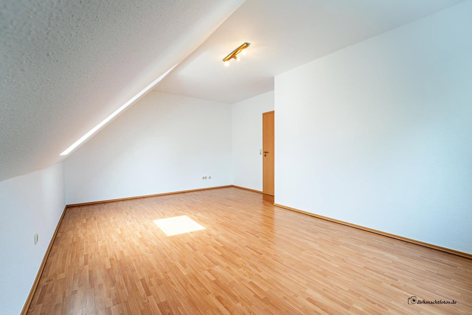Pronájem domu 119 m², pozemek 288 m², Ratingen, Severní Porýní-Vestfálsko Pronájem domu 119 m², pozemek 288 m², Ratingen, Severní Porýní-Vestfálsko