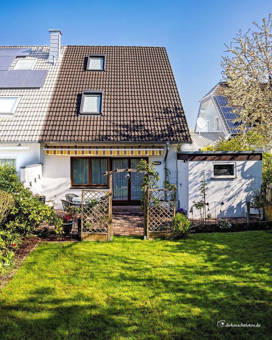 Pronájem domu 119 m², pozemek 288 m², Ratingen, Severní Porýní-Vestfálsko Pronájem domu 119 m², pozemek 288 m², Ratingen, Severní Porýní-Vestfálsko
