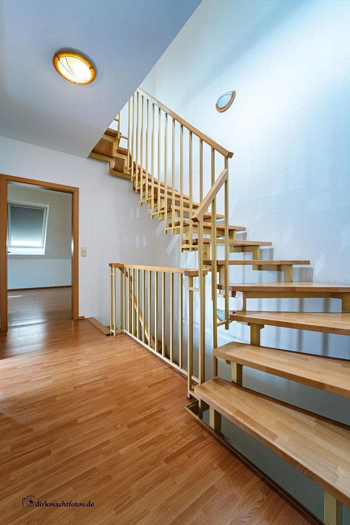 Pronájem domu 119 m², pozemek 288 m², Ratingen, Severní Porýní-Vestfálsko Pronájem domu 119 m², pozemek 288 m², Ratingen, Severní Porýní-Vestfálsko