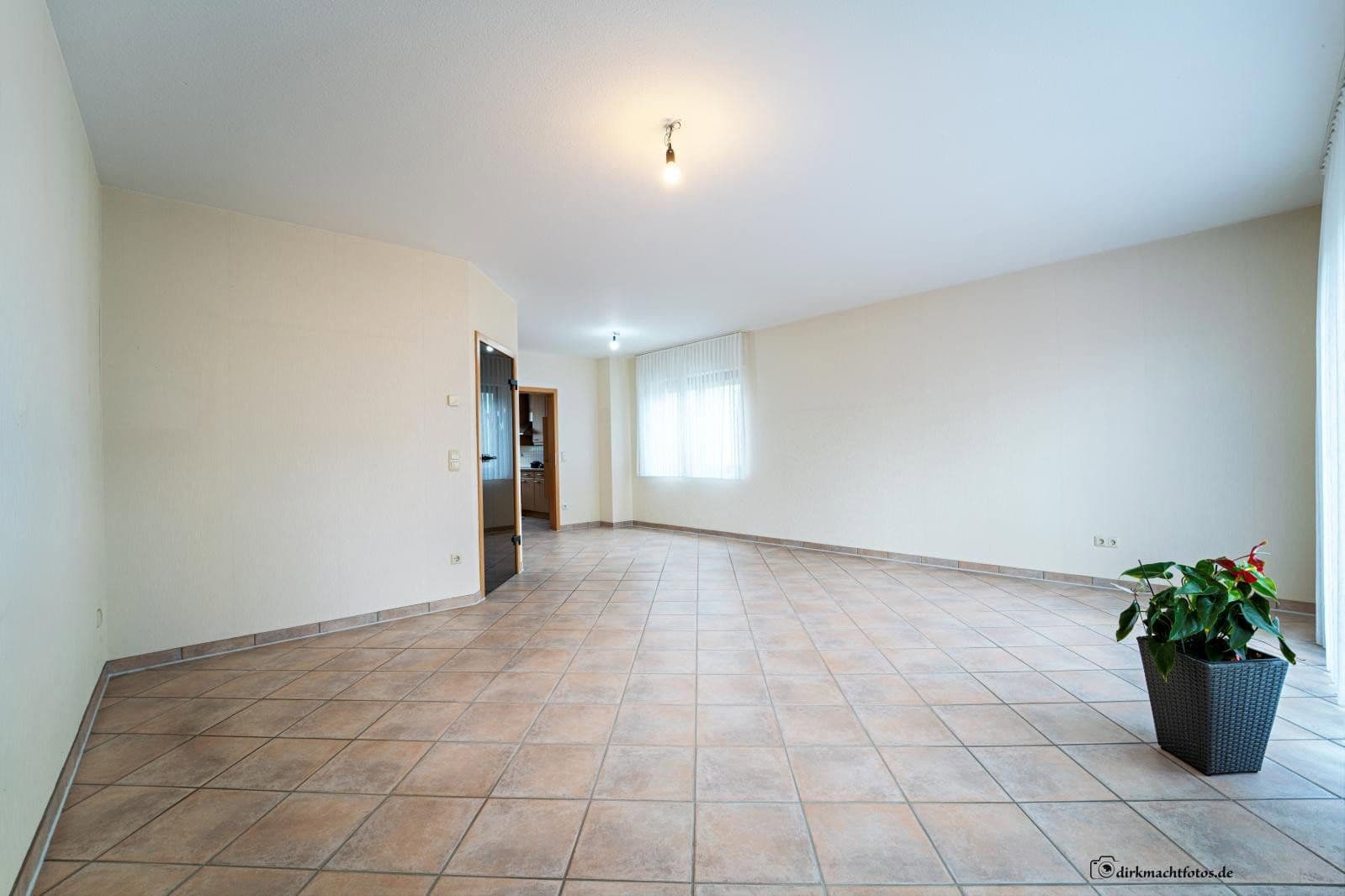 Pronájem domu 119 m², pozemek 288 m², Ratingen, Severní Porýní-Vestfálsko Pronájem domu 119 m², pozemek 288 m², Ratingen, Severní Porýní-Vestfálsko