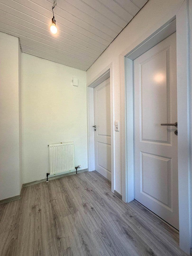 Pronájem domu 131 m², pozemek 203 m², Salzachweg 30, Maulbronn, Bádensko-Württembersko Pronájem domu 131 m², pozemek 203 m², Salzachweg 30, Maulbronn, Bádensko-Württembersko