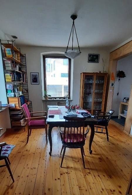 Prodej domu 220 m², pozemek 909 m², Schulstraße 2, Schliengen, Bádensko-Württembersko Prodej domu 220 m², pozemek 909 m², Schulstraße 2, Schliengen, Bádensko-Württembersko
