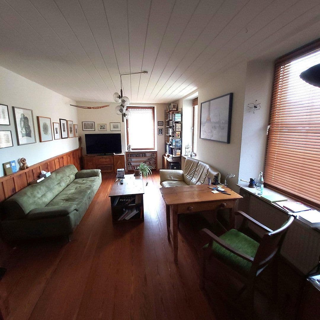 Prodej domu 220 m², pozemek 909 m², Schulstraße 2, Schliengen, Bádensko-Württembersko Prodej domu 220 m², pozemek 909 m², Schulstraße 2, Schliengen, Bádensko-Württembersko