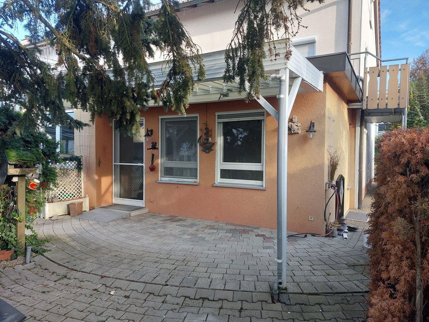 Pronájem bytu 4+1 90 m², Neckarsulm, Bádensko-Württembersko Pronájem bytu 4+1 90 m², Neckarsulm, Bádensko-Württembersko