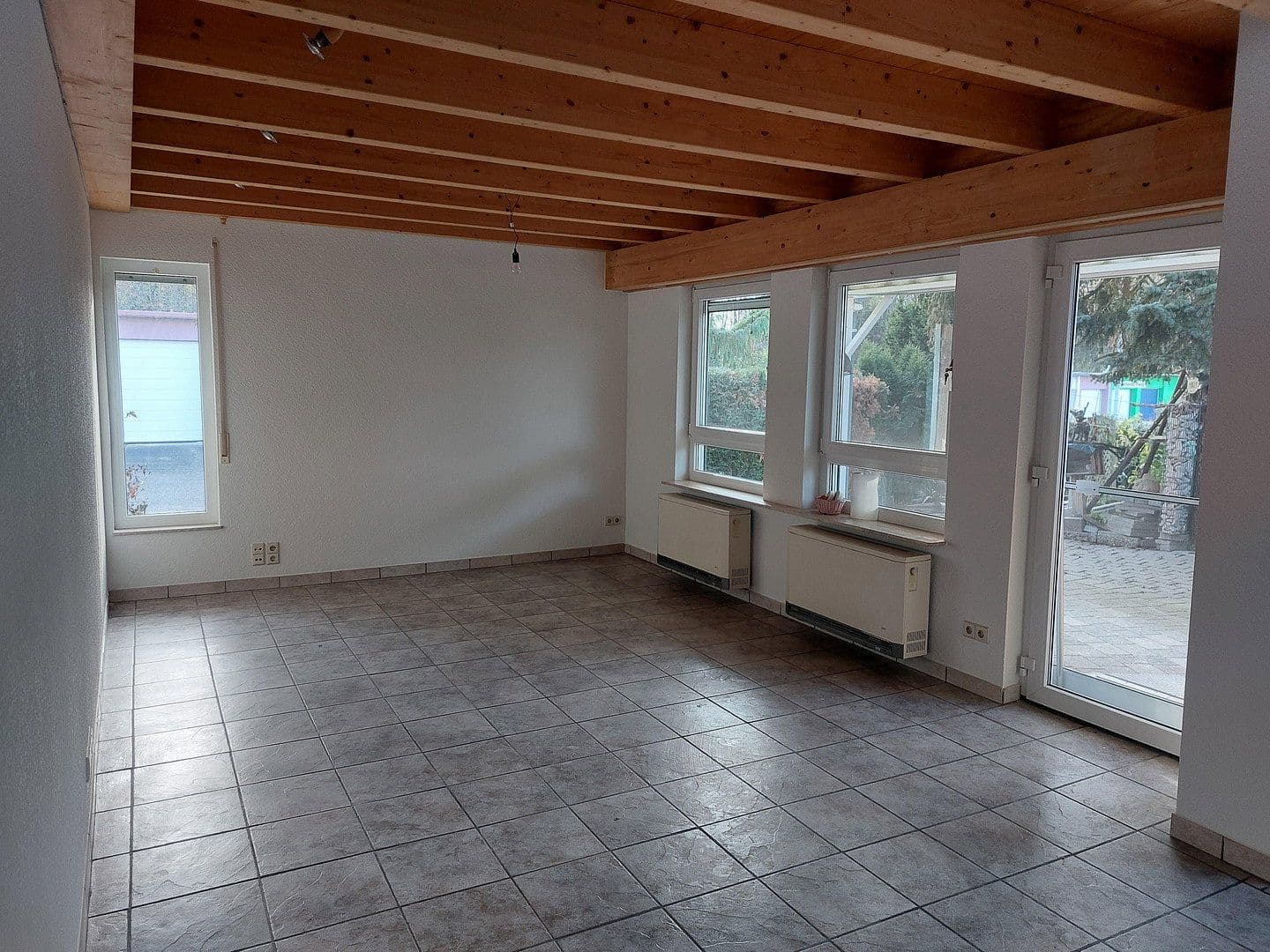 Pronájem bytu 4+1 90 m², Neckarsulm, Bádensko-Württembersko Pronájem bytu 4+1 90 m², Neckarsulm, Bádensko-Württembersko
