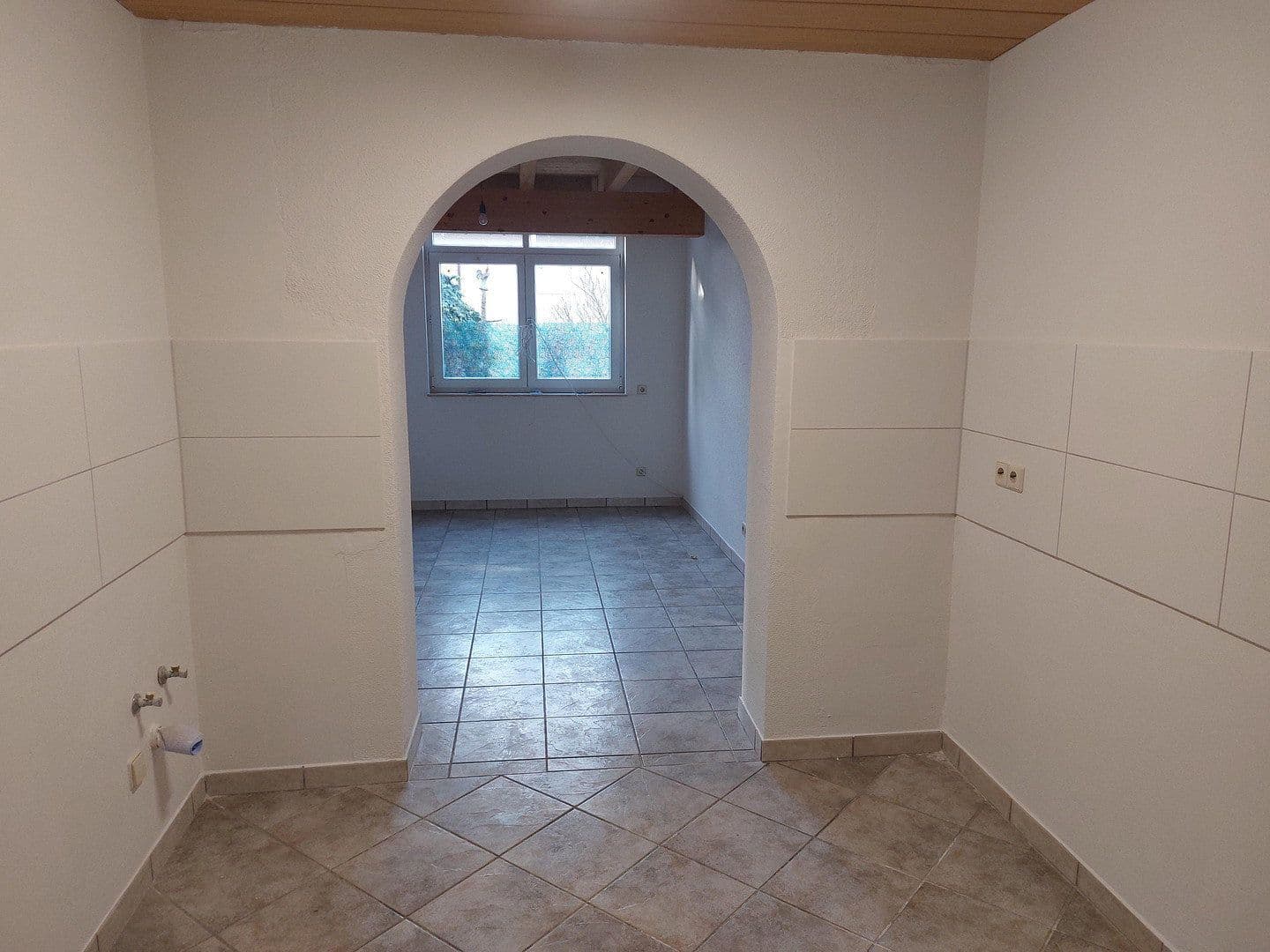 Pronájem bytu 4+1 90 m², Neckarsulm, Bádensko-Württembersko Pronájem bytu 4+1 90 m², Neckarsulm, Bádensko-Württembersko