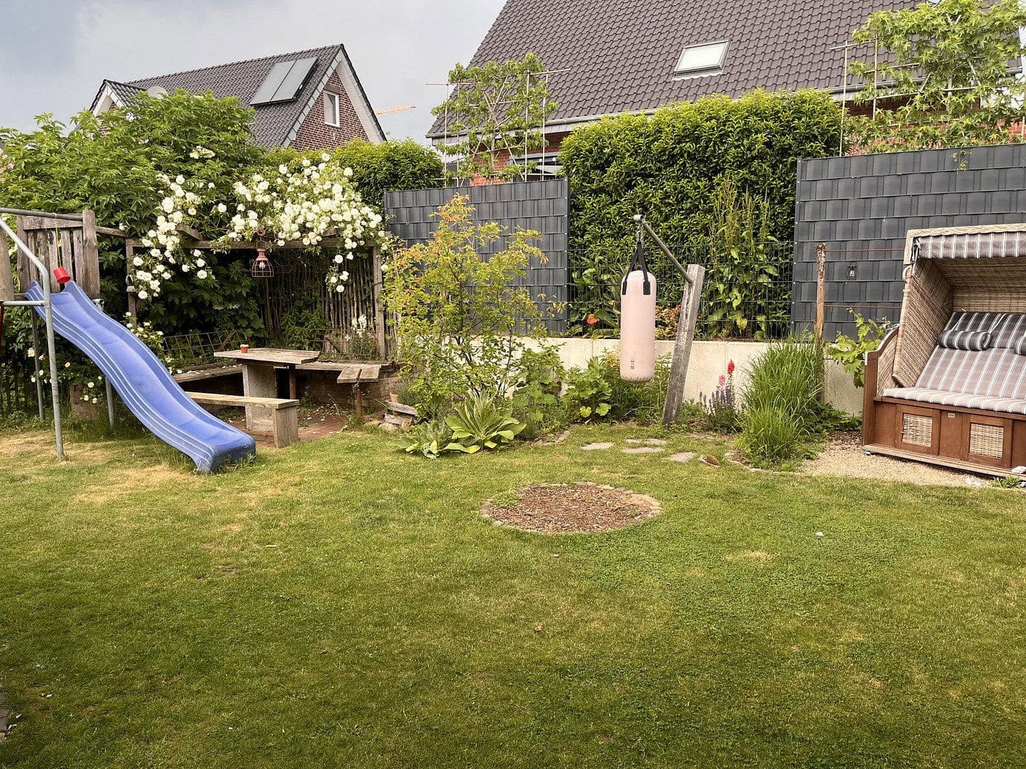 Prodej domu 126 m², pozemek 505 m², Reken, Severní Porýní-Vestfálsko Prodej domu 126 m², pozemek 505 m², Reken, Severní Porýní-Vestfálsko