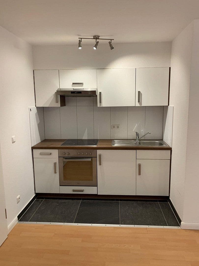 Pronájem bytu 1+1 30 m², Mainz, Porýní-Falc Pronájem bytu 1+1 30 m², Mainz, Porýní-Falc
