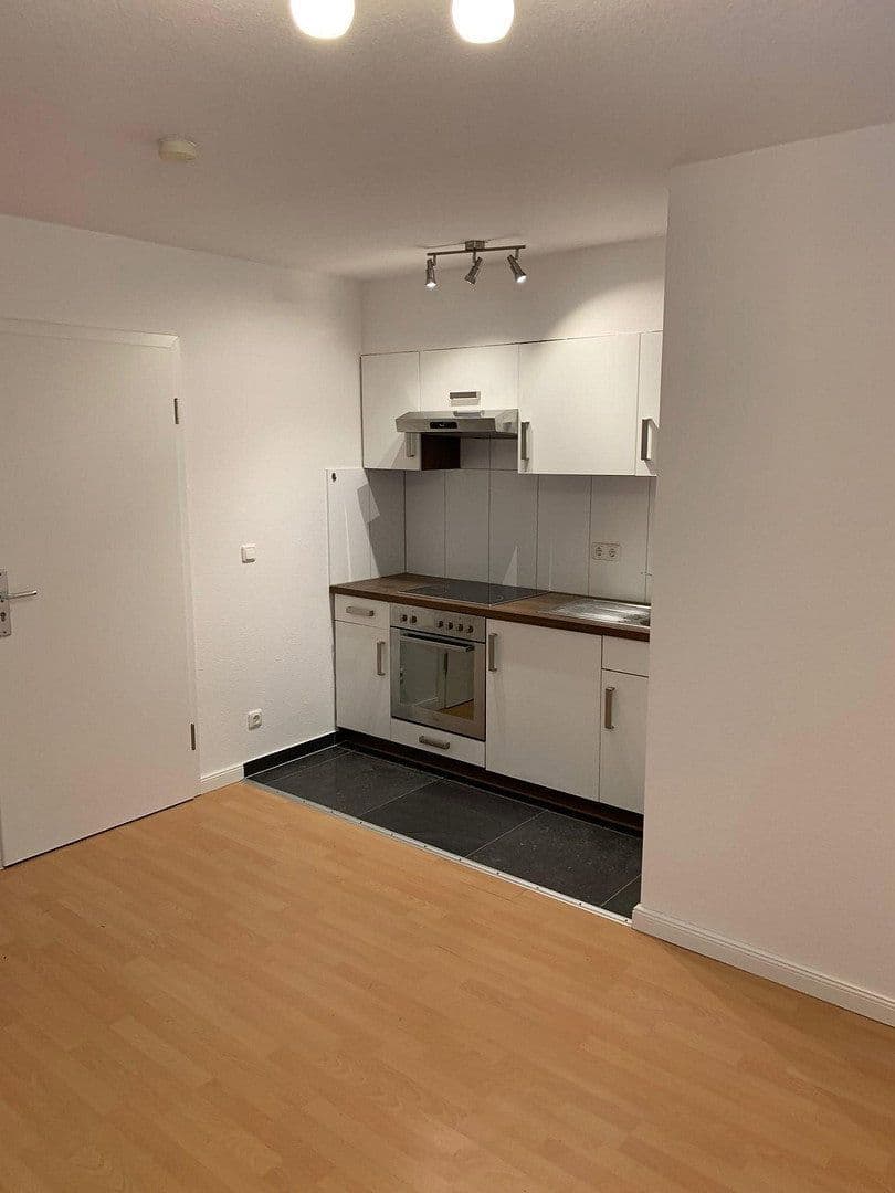 Pronájem bytu 1+1 30 m², Mainz, Porýní-Falc Pronájem bytu 1+1 30 m², Mainz, Porýní-Falc