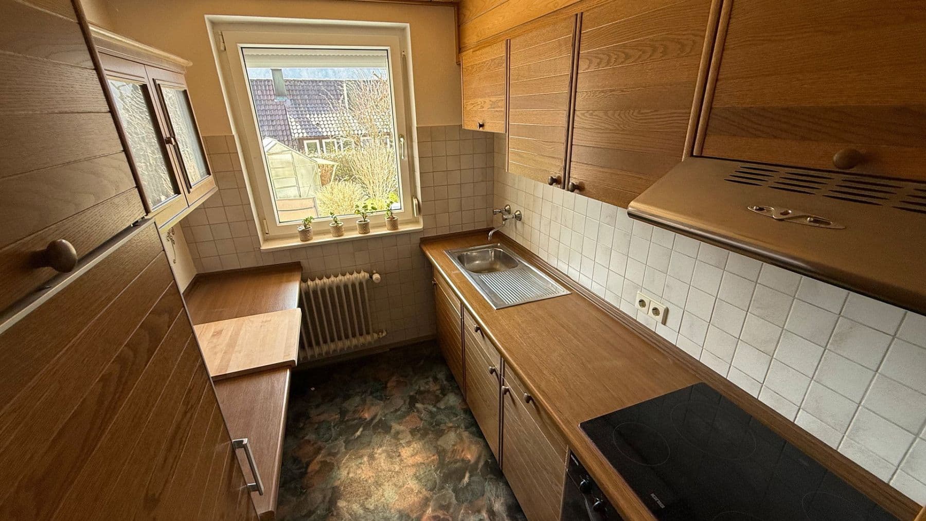 Prodej domu 185 m², pozemek 311 m², Hukelturenstraße 38, Albstadt, Bádensko-Württembersko Prodej domu 185 m², pozemek 311 m², Hukelturenstraße 38, Albstadt, Bádensko-Württembersko