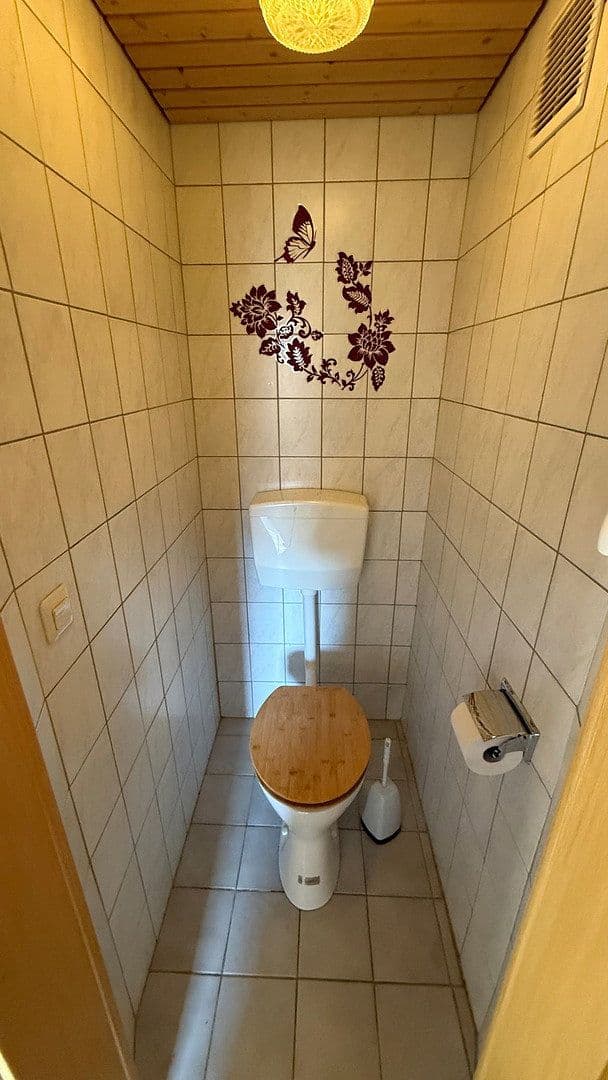 Prodej domu 185 m², pozemek 311 m², Hukelturenstraße 38, Albstadt, Bádensko-Württembersko Prodej domu 185 m², pozemek 311 m², Hukelturenstraße 38, Albstadt, Bádensko-Württembersko