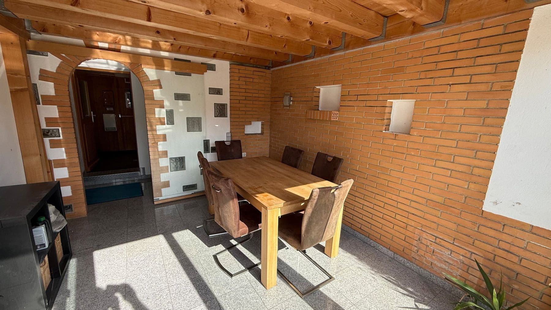 Prodej domu 185 m², pozemek 311 m², Hukelturenstraße 38, Albstadt, Bádensko-Württembersko Prodej domu 185 m², pozemek 311 m², Hukelturenstraße 38, Albstadt, Bádensko-Württembersko