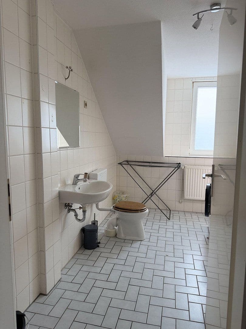 Pronájem bytu 3+1 50 m², Berlinerstraße 4, Brieselang, Braniborsko Pronájem bytu 3+1 50 m², Berlinerstraße 4, Brieselang, Braniborsko