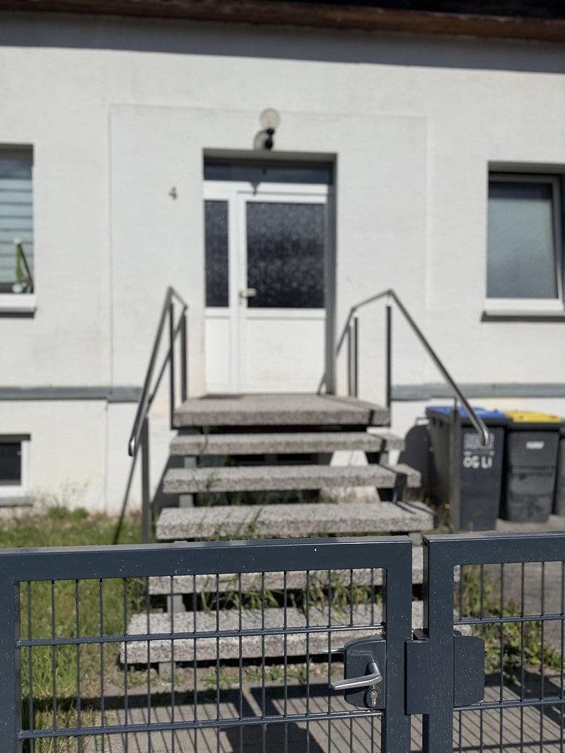 Pronájem bytu 3+1 50 m², Berlinerstraße 4, Brieselang, Braniborsko Pronájem bytu 3+1 50 m², Berlinerstraße 4, Brieselang, Braniborsko