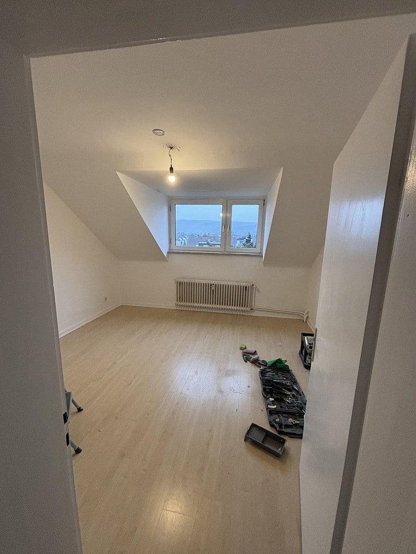 Pronájem bytu 3+1 63 m², Weinbergstraße 5, Bad Neuenahr-Ahrweiler, Porýní-Falc Pronájem bytu 3+1 63 m², Weinbergstraße 5, Bad Neuenahr-Ahrweiler, Porýní-Falc