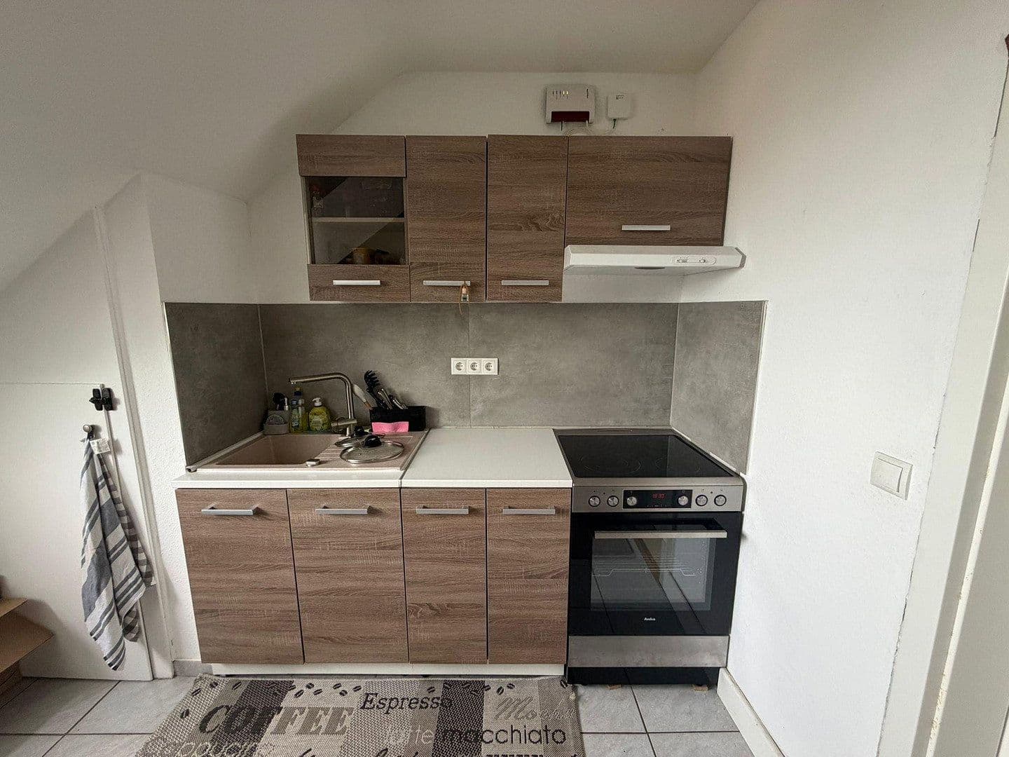 Pronájem bytu 3+1 63 m², Weinbergstraße 5, Bad Neuenahr-Ahrweiler, Porýní-Falc Pronájem bytu 3+1 63 m², Weinbergstraße 5, Bad Neuenahr-Ahrweiler, Porýní-Falc
