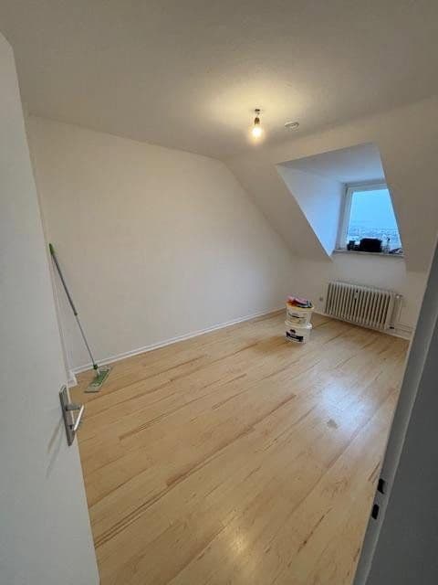 Pronájem bytu 3+1 63 m², Weinbergstraße 5, Bad Neuenahr-Ahrweiler, Porýní-Falc Pronájem bytu 3+1 63 m², Weinbergstraße 5, Bad Neuenahr-Ahrweiler, Porýní-Falc