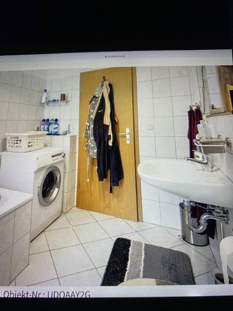 Prodej bytu 4+1 90 m², Beethovenstraße 17, Starohrad, Durynsko Prodej bytu 4+1 90 m², Beethovenstraße 17, Starohrad, Durynsko