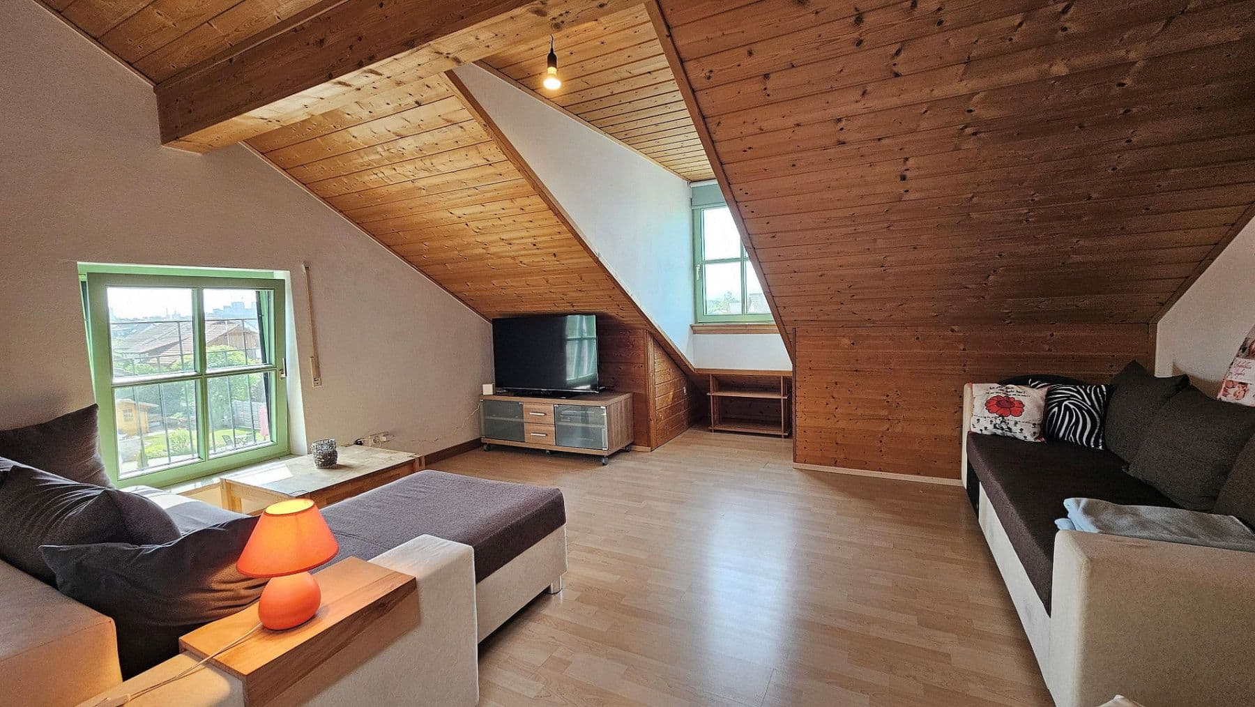 Prodej domu 173 m², pozemek 357 m², Edling, Bavorsko Prodej domu 173 m², pozemek 357 m², Edling, Bavorsko