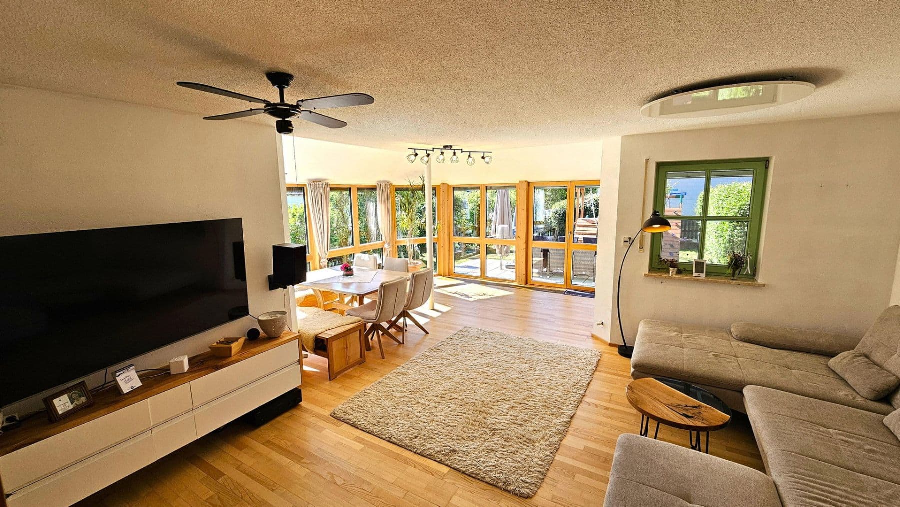 Prodej domu 173 m², pozemek 357 m², Edling, Bavorsko Prodej domu 173 m², pozemek 357 m², Edling, Bavorsko