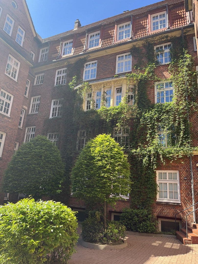 Pronájem bytu 1+1 32 m², Herrengraben 70, Hamburg, Hamburg Pronájem bytu 1+1 32 m², Herrengraben 70, Hamburg, Hamburg