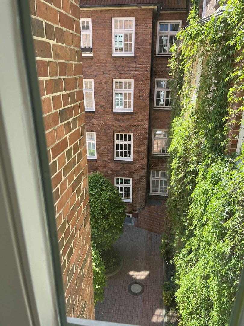 Pronájem bytu 1+1 32 m², Herrengraben 70, Hamburg, Hamburg Pronájem bytu 1+1 32 m², Herrengraben 70, Hamburg, Hamburg