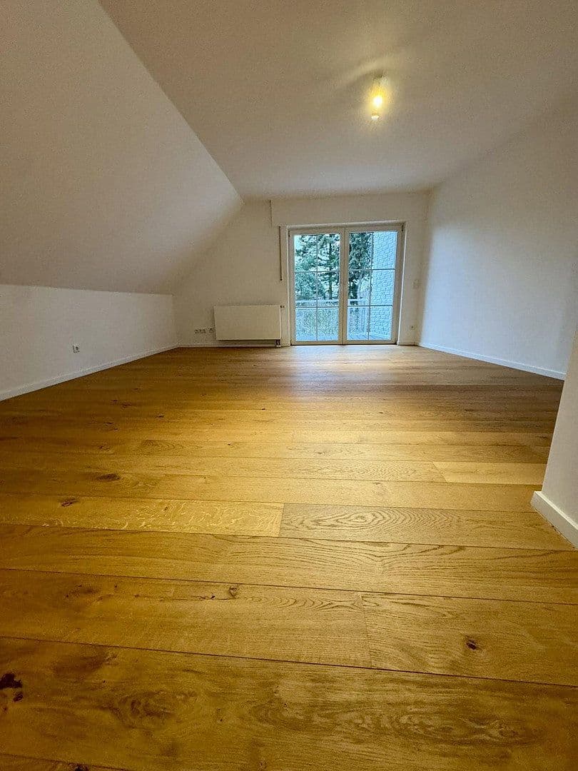 Pronájem bytu 2+kk 75 m², Weg nach den Hingbenden, Düsseldorf, Severní Porýní-Vestfálsko Pronájem bytu 2+kk 75 m², Weg nach den Hingbenden, Düsseldorf, Severní Porýní-Vestfálsko