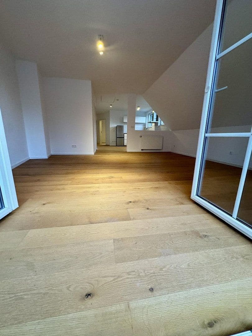 Pronájem bytu 2+kk 75 m², Weg nach den Hingbenden, Düsseldorf, Severní Porýní-Vestfálsko Pronájem bytu 2+kk 75 m², Weg nach den Hingbenden, Düsseldorf, Severní Porýní-Vestfálsko