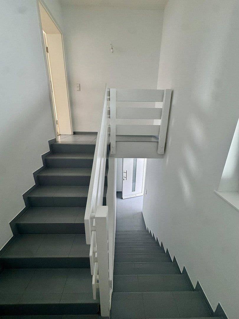 Pronájem bytu 2+kk 75 m², Weg nach den Hingbenden, Düsseldorf, Severní Porýní-Vestfálsko Pronájem bytu 2+kk 75 m², Weg nach den Hingbenden, Düsseldorf, Severní Porýní-Vestfálsko
