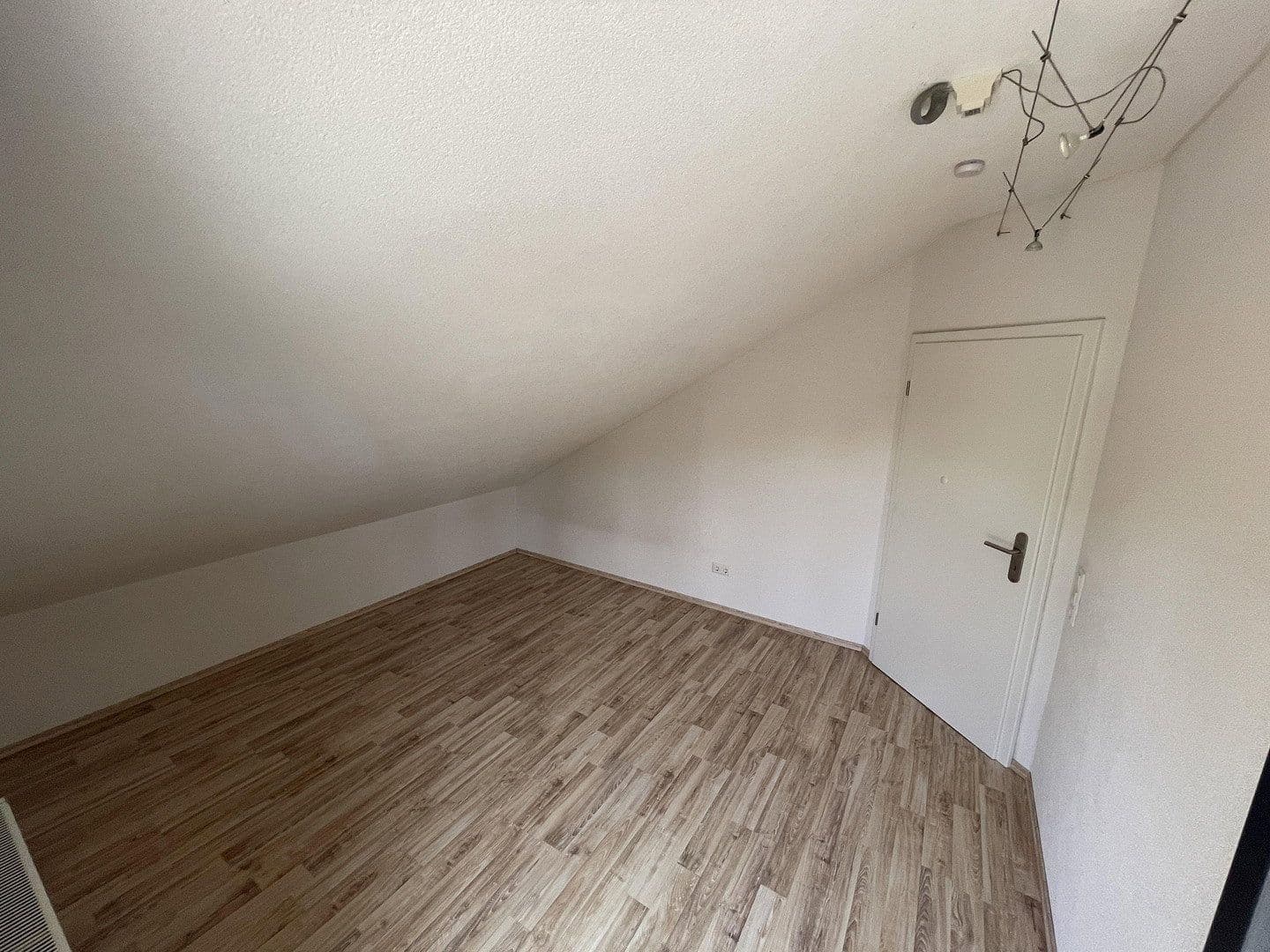 Pronájem bytu 4+1 95 m², Neustädter Str. 92, Waiblingen, Bádensko-Württembersko Pronájem bytu 4+1 95 m², Neustädter Str. 92, Waiblingen, Bádensko-Württembersko