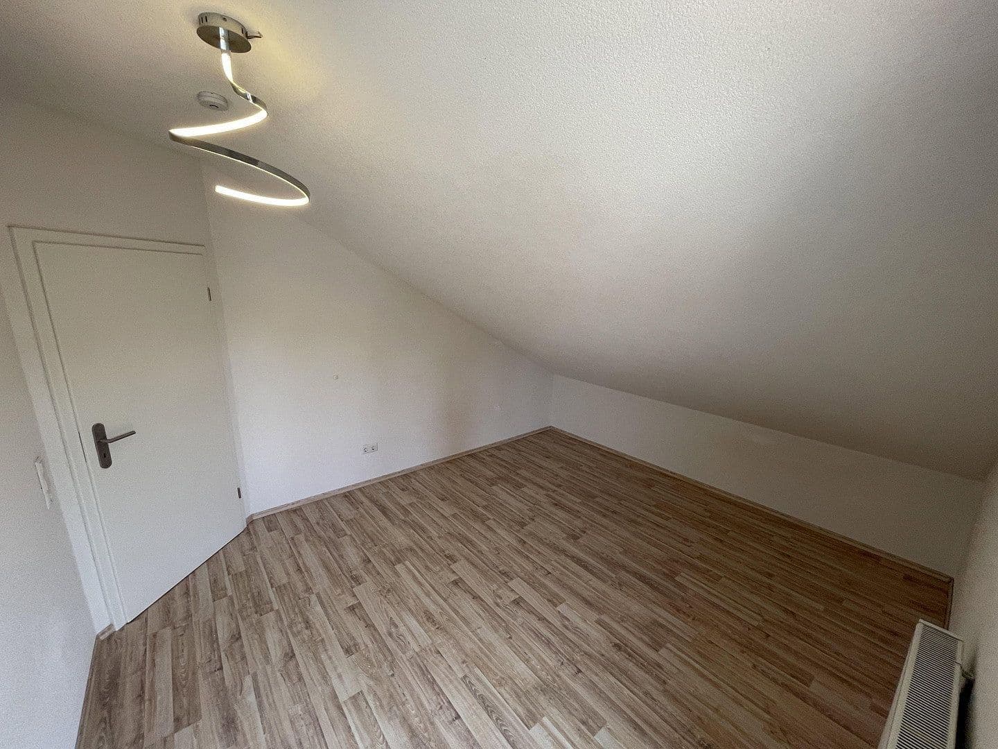 Pronájem bytu 4+1 95 m², Neustädter Str. 92, Waiblingen, Bádensko-Württembersko Pronájem bytu 4+1 95 m², Neustädter Str. 92, Waiblingen, Bádensko-Württembersko