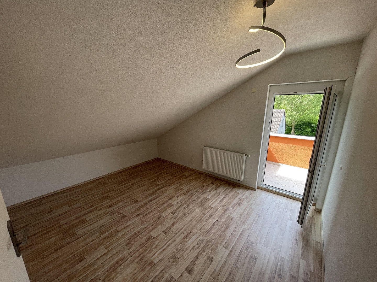 Pronájem bytu 4+1 95 m², Neustädter Str. 92, Waiblingen, Bádensko-Württembersko Pronájem bytu 4+1 95 m², Neustädter Str. 92, Waiblingen, Bádensko-Württembersko