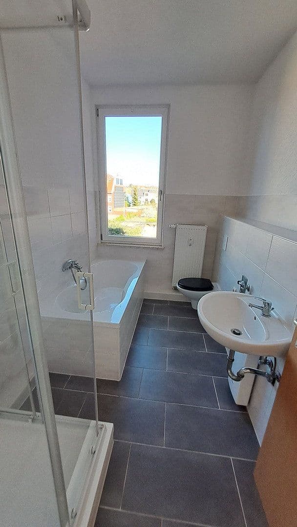 Pronájem bytu 3+1 76 m², Křemeničov, Sasko Pronájem bytu 3+1 76 m², Křemeničov, Sasko