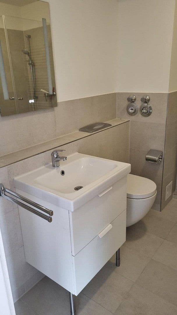 Pronájem bytu 1+1 41 m², Lampestraße 7, Leipzig, Sasko Pronájem bytu 1+1 41 m², Lampestraße 7, Leipzig, Sasko