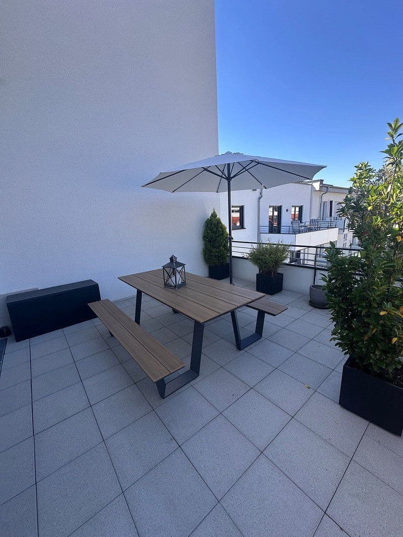 Pronájem bytu 3+1 110 m², Aschaffenburg, Bavorsko Pronájem bytu 3+1 110 m², Aschaffenburg, Bavorsko