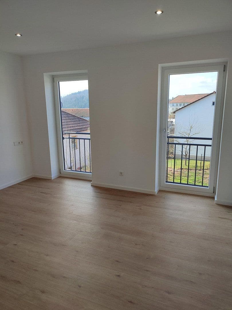 Prodej domu 220 m², pozemek 500 m², Pandurengasse 8, Grafenau, Bavorsko Prodej domu 220 m², pozemek 500 m², Pandurengasse 8, Grafenau, Bavorsko