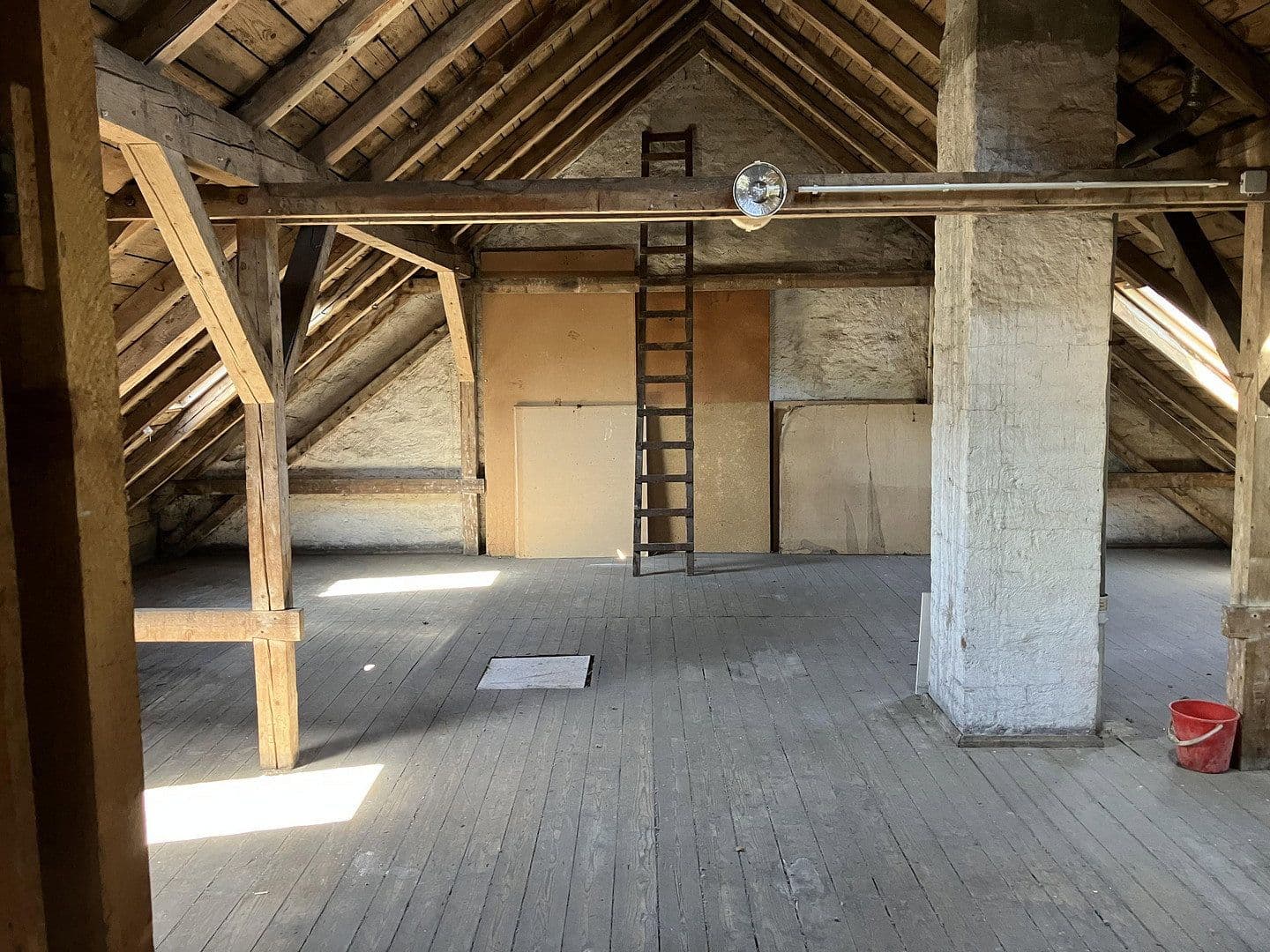 Prodej domu 375 m², pozemek 420 m², Stelzendorferstr. 11, Chemnitz, Sasko Prodej domu 375 m², pozemek 420 m², Stelzendorferstr. 11, Chemnitz, Sasko