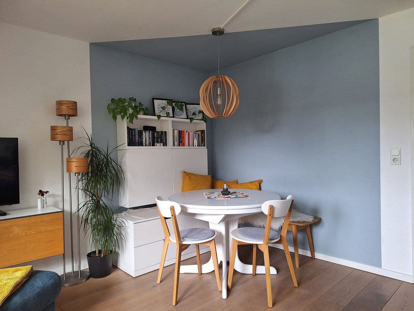Prodej bytu 3+1 70 m², Köln, Severní Porýní-Vestfálsko Prodej bytu 3+1 70 m², Köln, Severní Porýní-Vestfálsko
