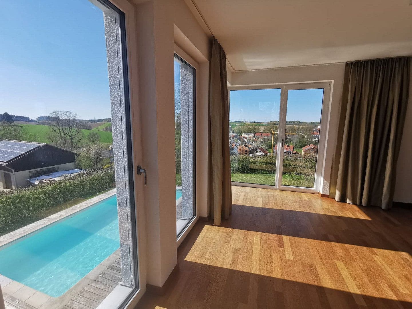 Prodej domu 241 m², pozemek 956 m², Dorfen, Bavorsko Prodej domu 241 m², pozemek 956 m², Dorfen, Bavorsko