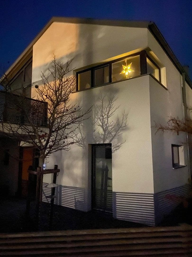 Prodej domu 241 m², pozemek 956 m², Dorfen, Bavorsko Prodej domu 241 m², pozemek 956 m², Dorfen, Bavorsko