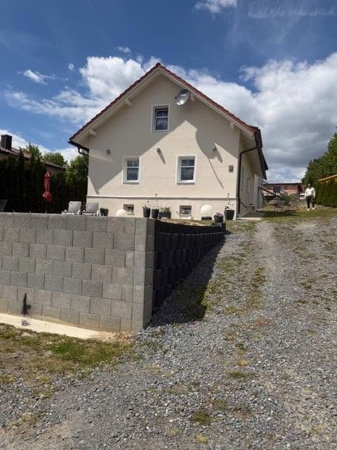 Prodej domu 124 m², pozemek 1.000 m², Pandurengasse 8, Grafenau, Bavorsko Prodej domu 124 m², pozemek 1.000 m², Pandurengasse 8, Grafenau, Bavorsko