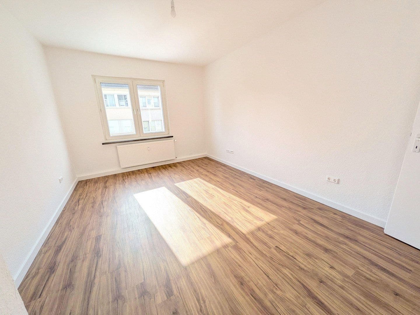 Pronájem bytu 3+1 60 m², Wenkerstr. 11, Dortmund, Severní Porýní-Vestfálsko Pronájem bytu 3+1 60 m², Wenkerstr. 11, Dortmund, Severní Porýní-Vestfálsko
